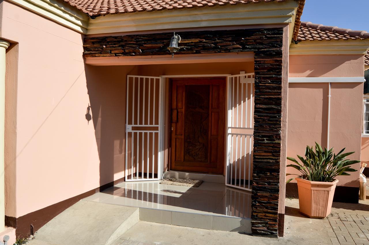 Golden Door Villa Gaborone Exterior photo